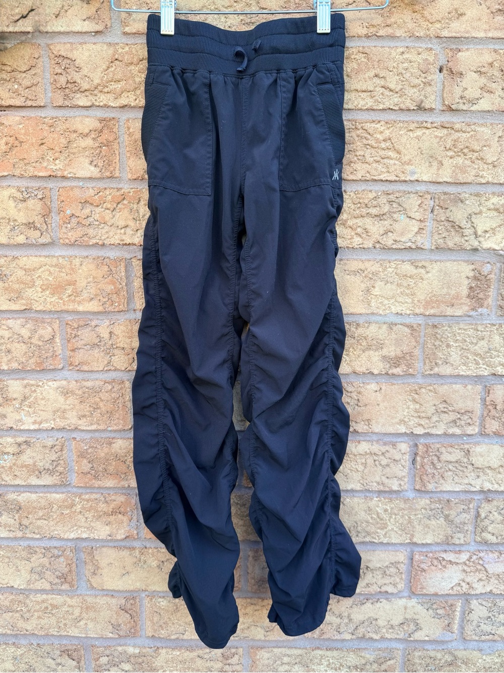 🌿2/$25 • Kyodan Girls Black Jogger Pants with Gathered Side Detailing